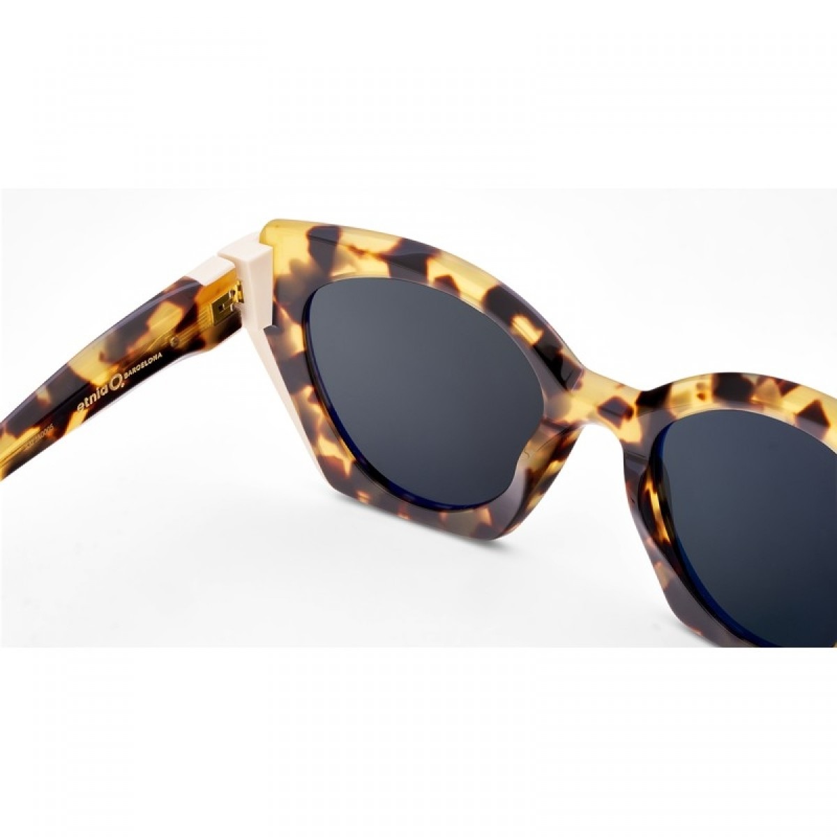Etnia Barcelona ESCANDALO 52S hvwh, 275,00 €, Occhiali Etnia Barcelona Marrone a forma Gatto