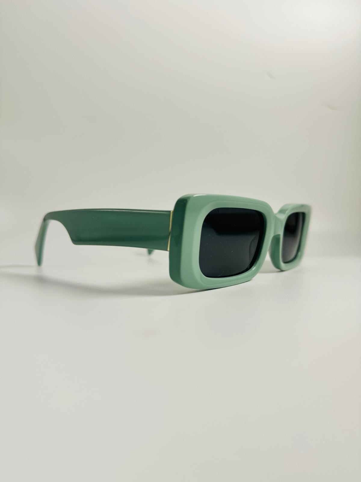 Enjoy EJ062 Col. 03, 130,00 €, Occhiali Verde a forma Rettangolare