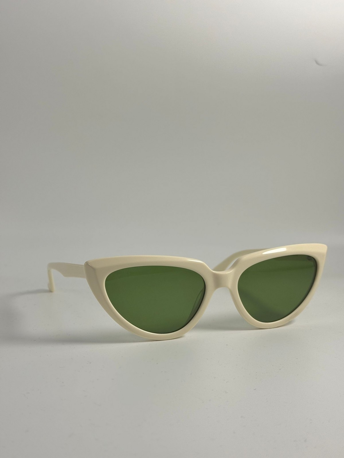 John Paul JP Studio 128 P2, 195,00 €, Occhiali Bianco a forma Gatto