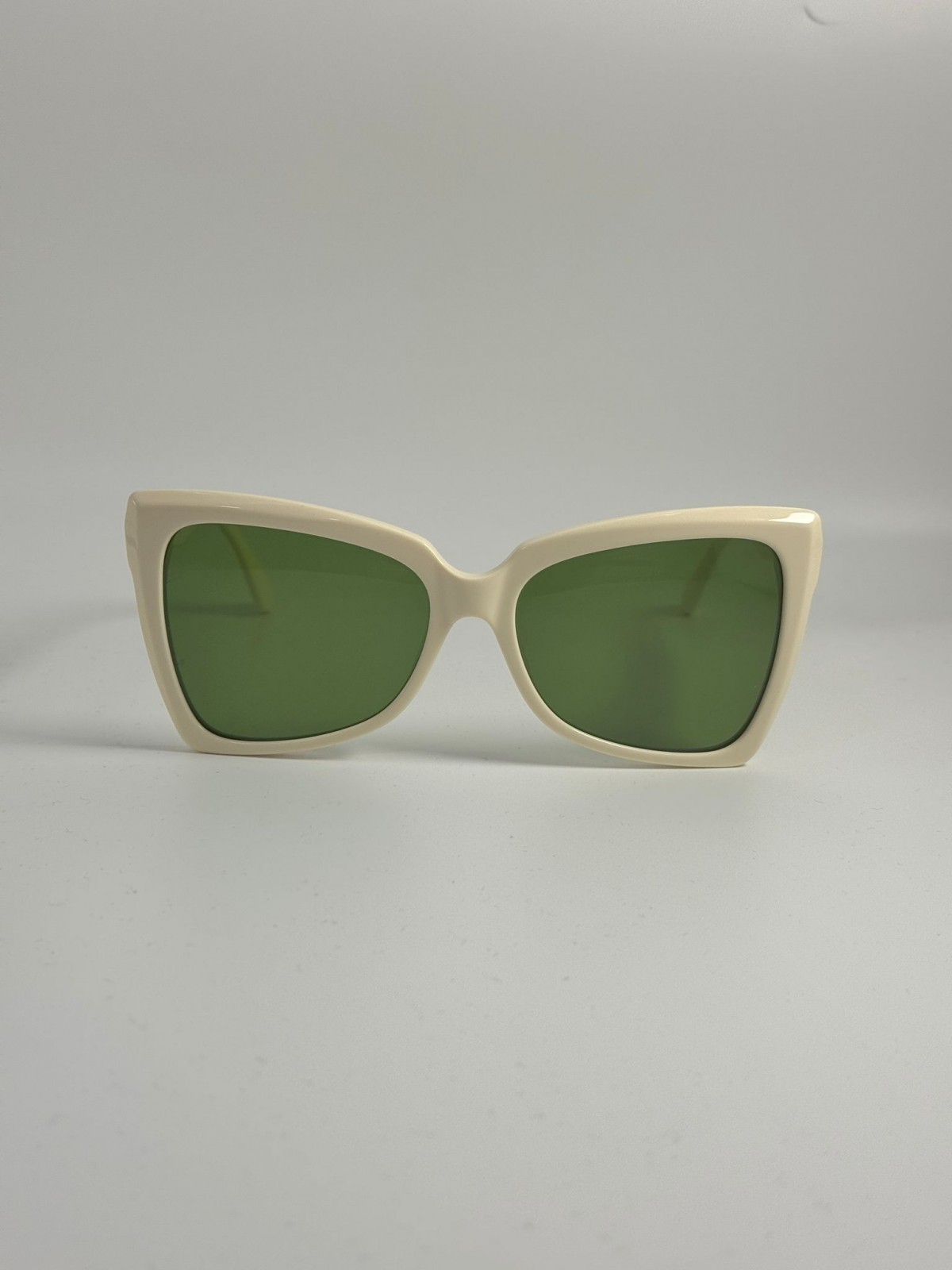 John Paul JP Studio 127 P2, 195,00 €, Occhiali Bianco a forma Squadrato