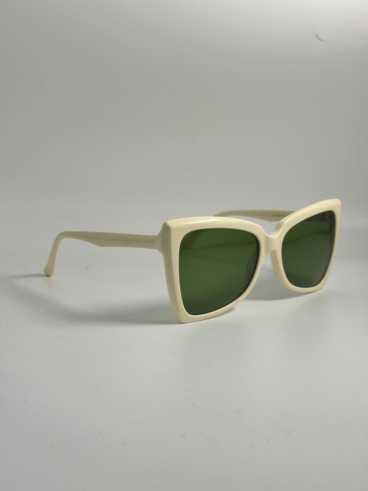 John Paul JP Studio 127 P2, 195,00 €, Occhiali Bianco a forma Squadrato